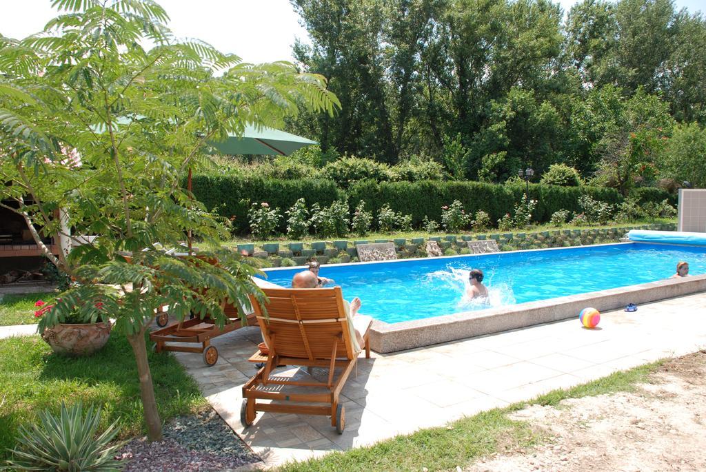 Villa Giulia Islaz Ngoại thất bức ảnh