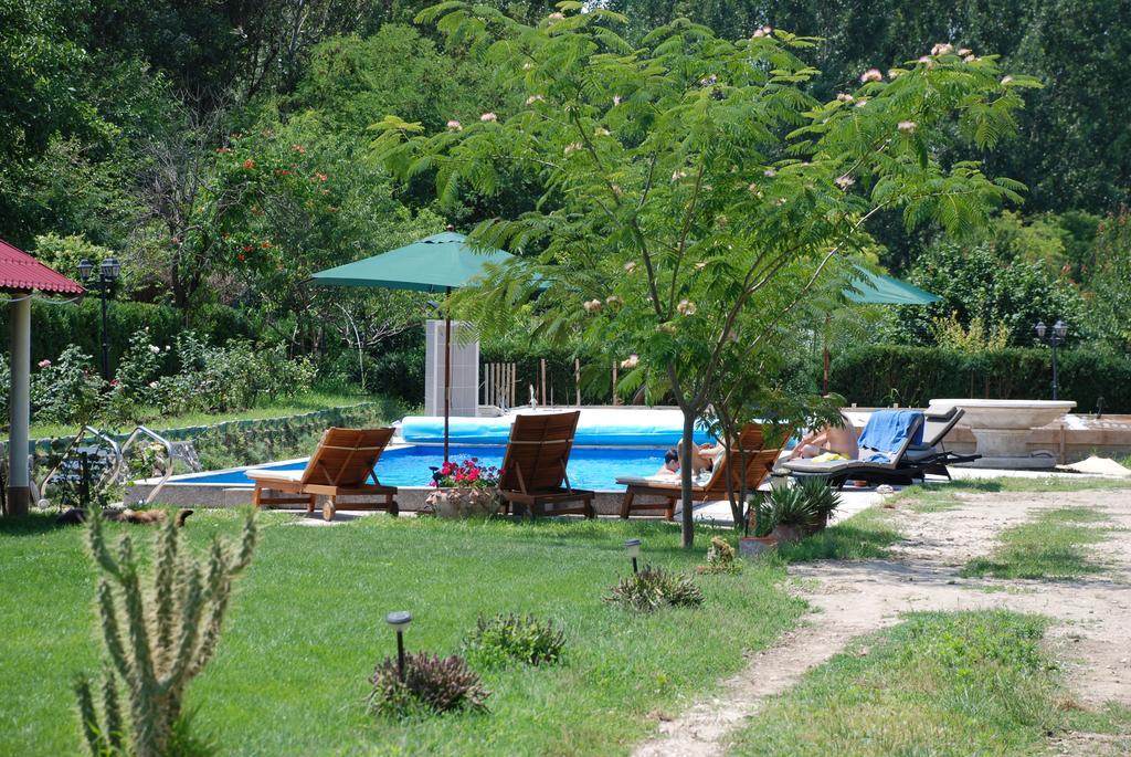 Villa Giulia Islaz Ngoại thất bức ảnh