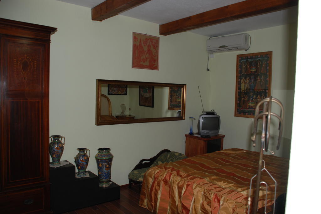 Villa Giulia Islaz Phòng bức ảnh