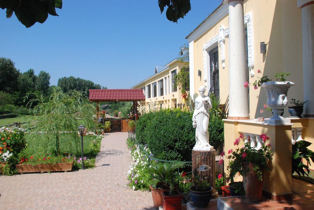 Villa Giulia Islaz Ngoại thất bức ảnh